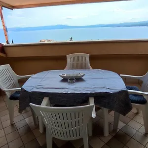 https://apartments-3-palms.primorje-gorskikotar.com